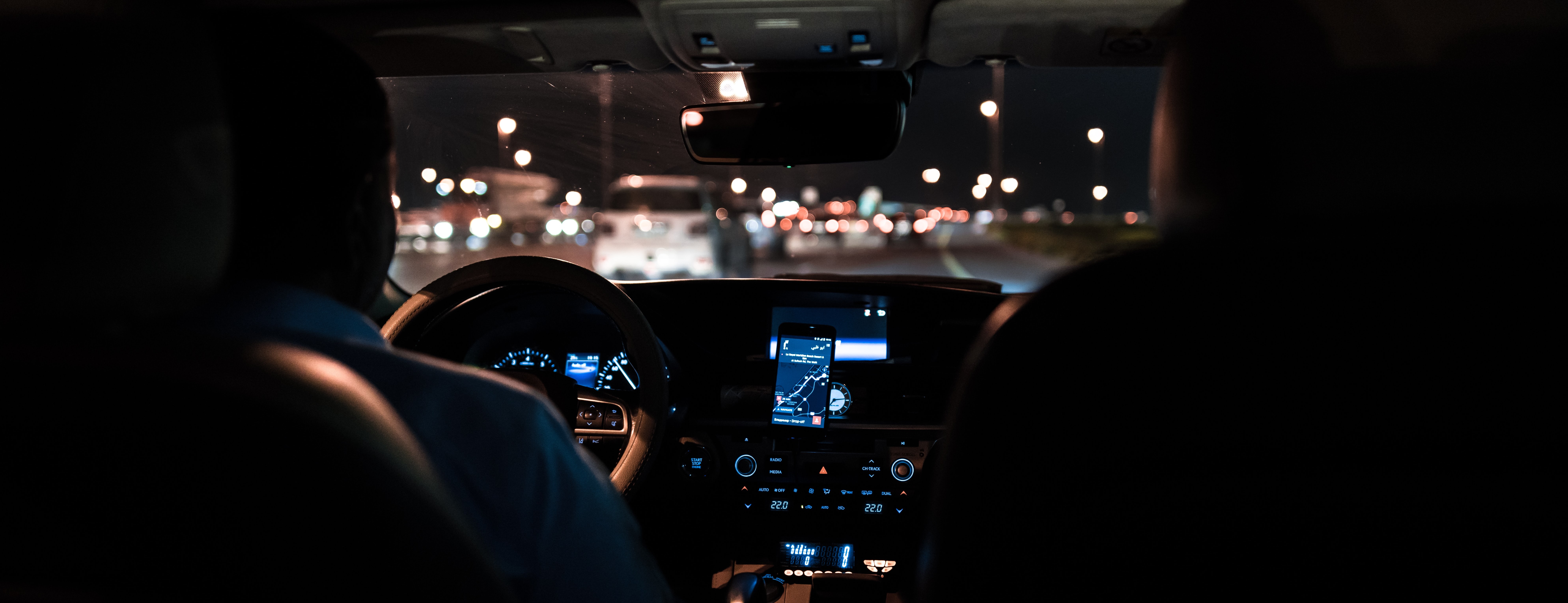 UBER, la Cour de cassation reconnait à un chauffeur de la plateforme le statut de salarié. Explication.