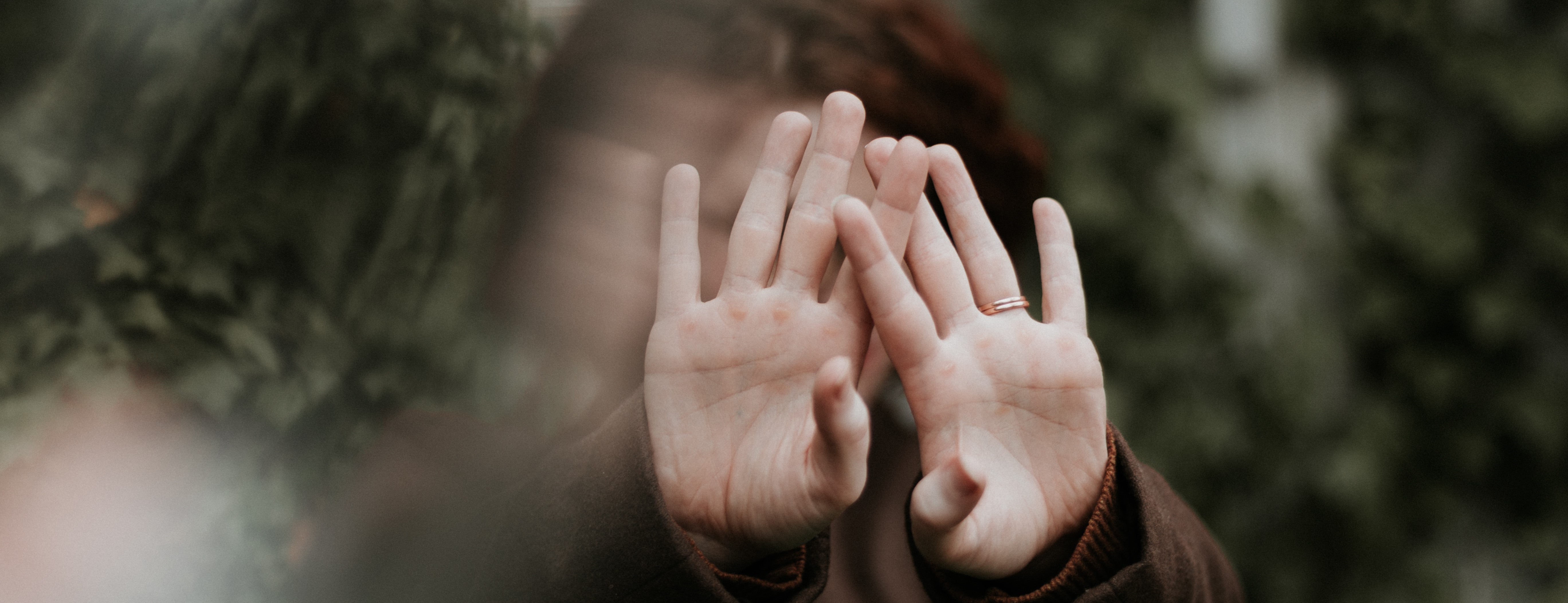 Actualités législatives : La commission des Lois du Sénat a adopté, le 3 mai, la proposition de loi visant à garantir le respect du droit à l’image des enfants.