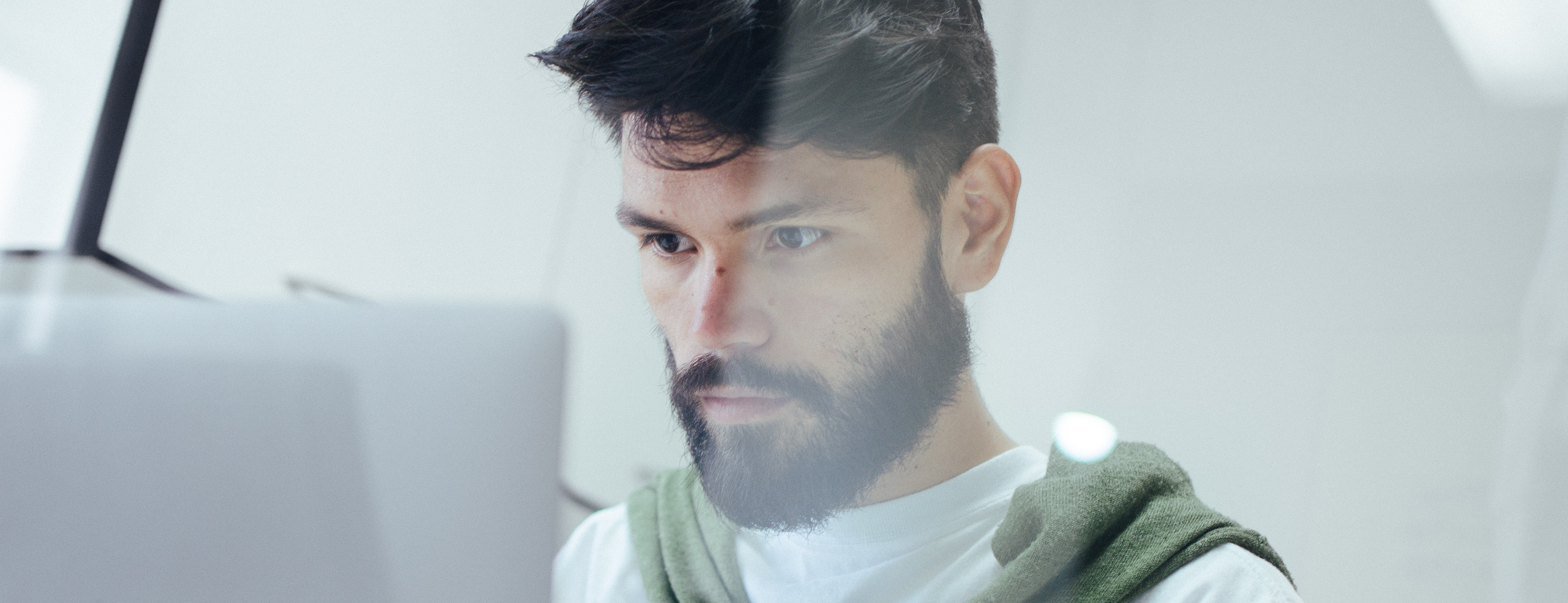Antidiscriminations.fr : le nouveau service de signalement et d’accompagnement des victimes de discriminations du défenseur des droits